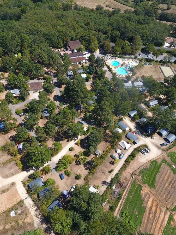 Europe Tents Camping Le Clou Meynard Екстер'єр фото
